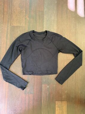 Lululemon Cropped Swiftly Tech Black Size 6